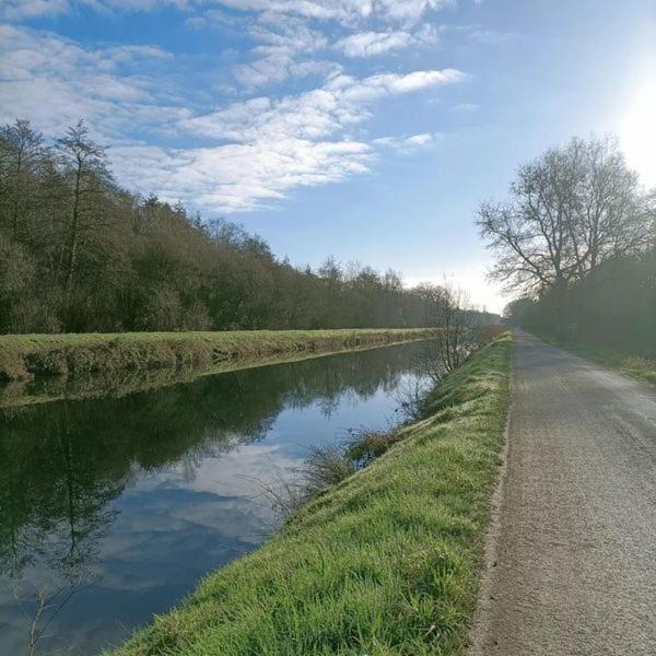 Central Brittany B And B Rohan Экстерьер фото